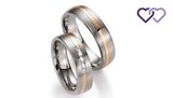 Titanium met gouden ringen