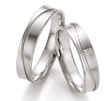 Elegante trouwring witgoud