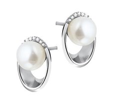 Gerhodineerd zilveren oorknoppen met zoetwaterparel en zirkonia.