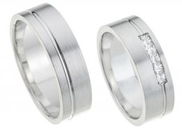 Trouwring breed witgoud