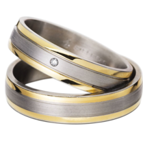 Goud met Stalen Ringen