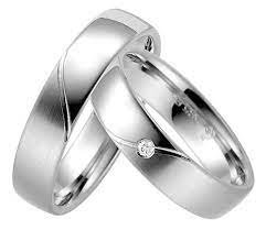 Strakke witgouden Trouwringen