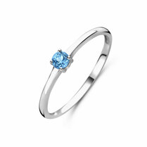 ring met geboortesteen blauw topaas december
