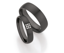 Zwarte  zirkonium ringen