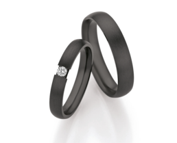 Zwarte  zirkonium ringen
