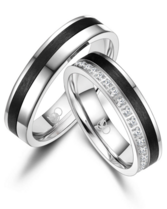 Trouwringen Titanium met carbon
