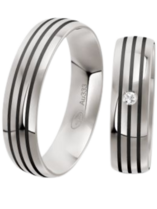 Trouwringen goud met carbon Trouwringen goud met carbon