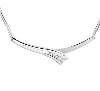 Zilveren collier met zirkonia.