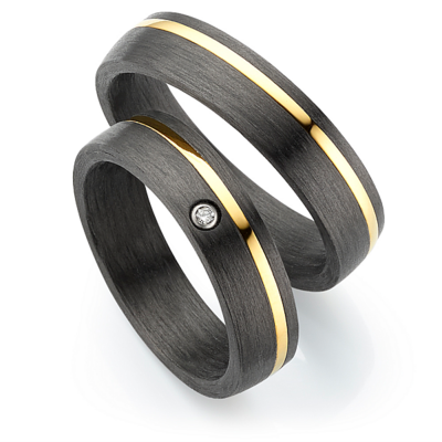 Trouwringen Titanium met carbon