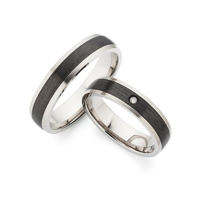 Trouwringen Titanium met carbon