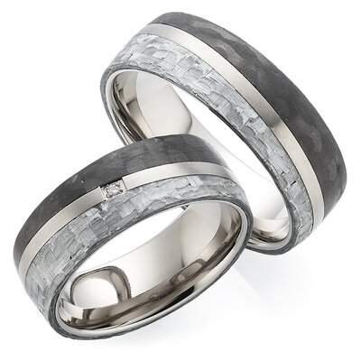 Trouwringen Titanium met carbon