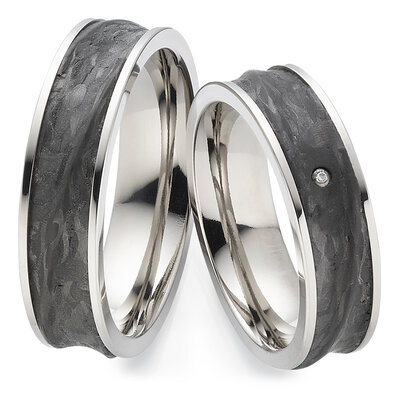 Trouwringen Titanium met carbon