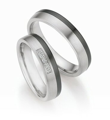 Titanium ringen met zirconium