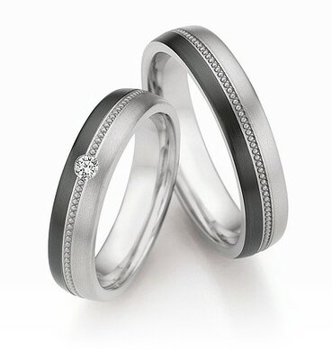 Titanium ringen met zirconium