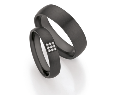 Zwarte  zirkonium ringen